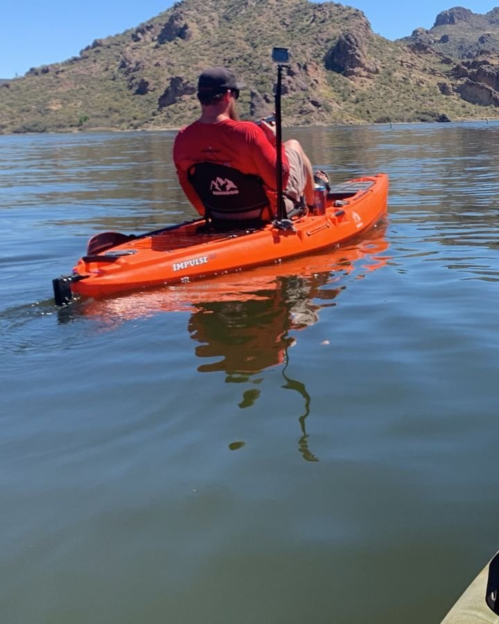 Kayaking toward the cliffs on Saguaro Lake